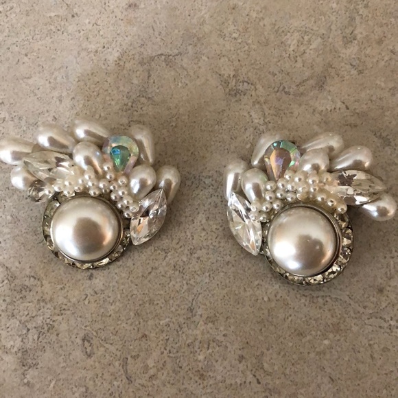Beautifully made costume clip Ons - Picture 1 of 4